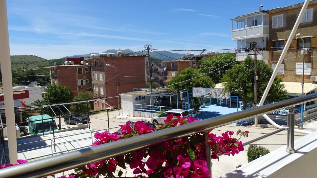 Cozy Central Apartment Εξαμίλιο Εξωτερικό φωτογραφία