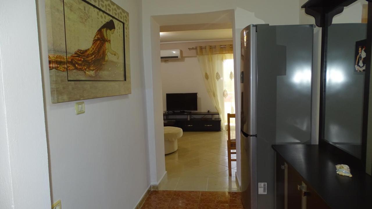 Cozy Central Apartment Εξαμίλιο Εξωτερικό φωτογραφία