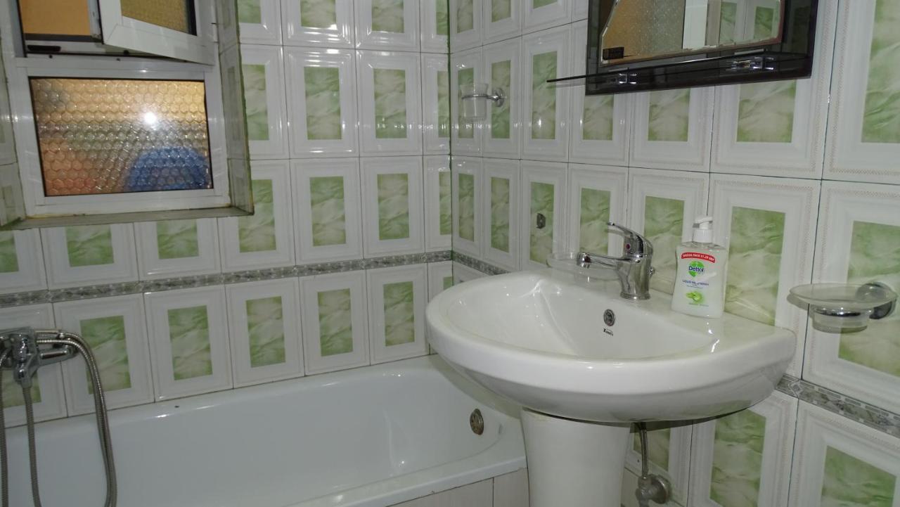 Cozy Central Apartment Εξαμίλιο Εξωτερικό φωτογραφία