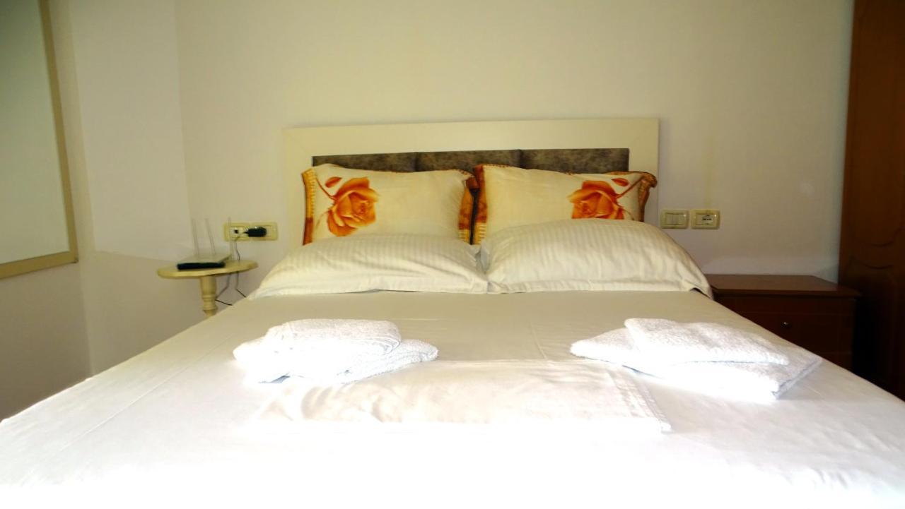 Cozy Central Apartment Εξαμίλιο Εξωτερικό φωτογραφία