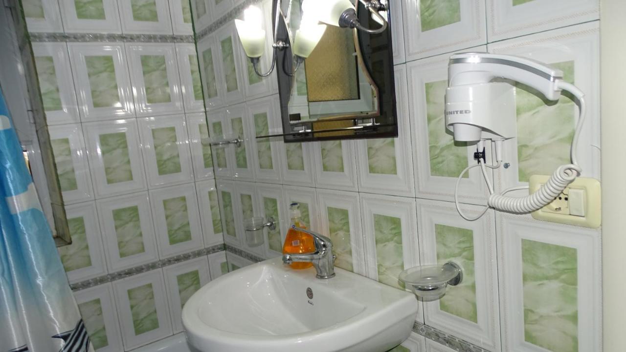Cozy Central Apartment Εξαμίλιο Εξωτερικό φωτογραφία
