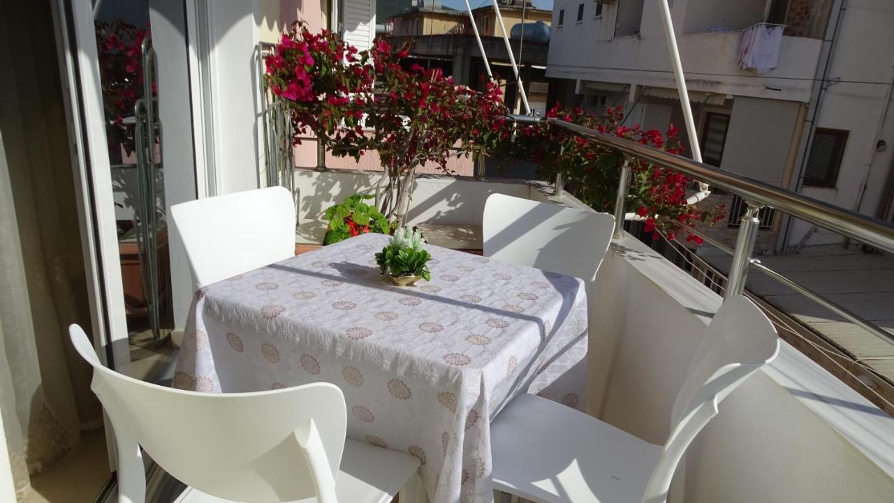 Cozy Central Apartment Εξαμίλιο Εξωτερικό φωτογραφία